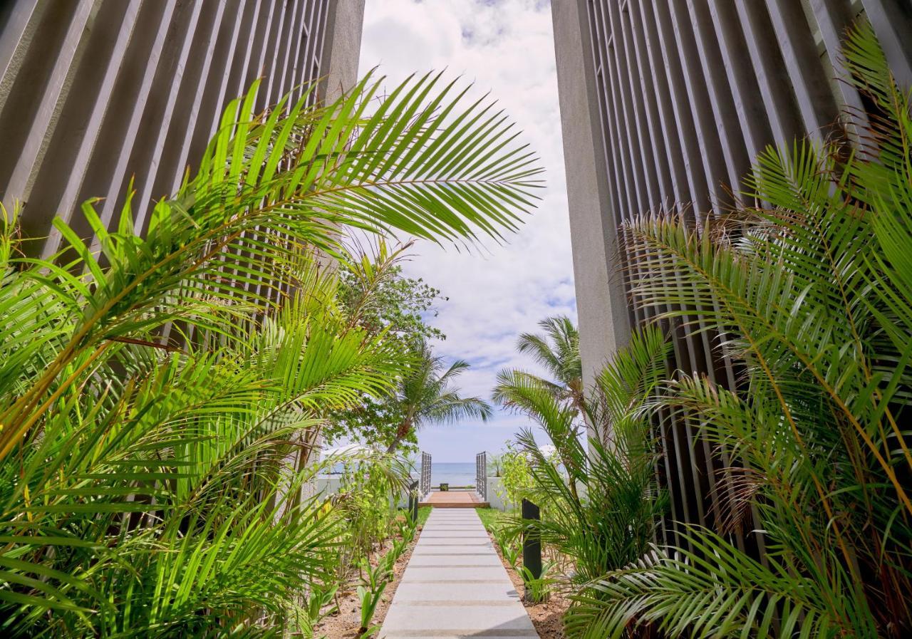 Les Estivales Beachfront Suites & Penthouses With Lov 트루오비슈 외부 사진